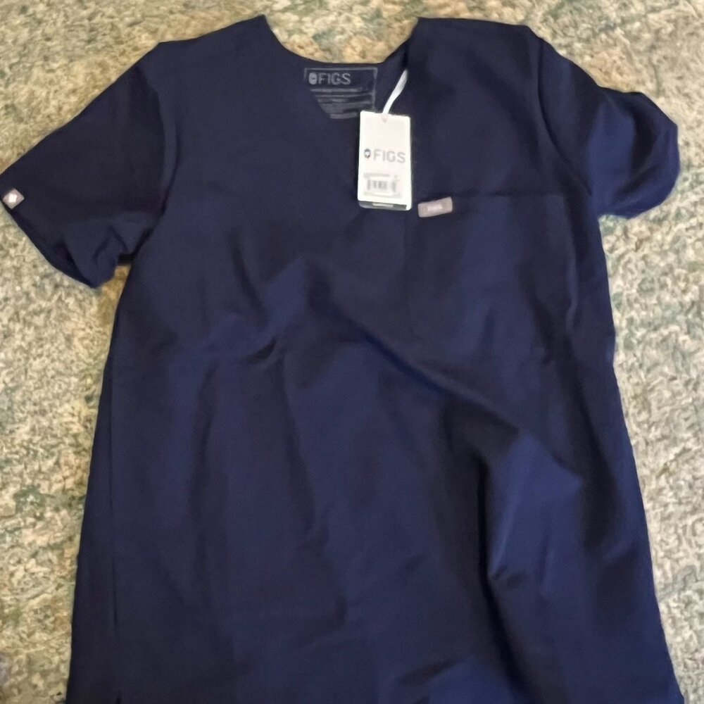 Catarina One-Pocket Scrub Top